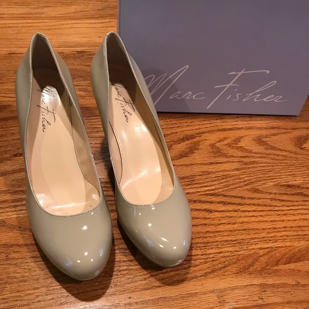 Marc Fisher Pumps